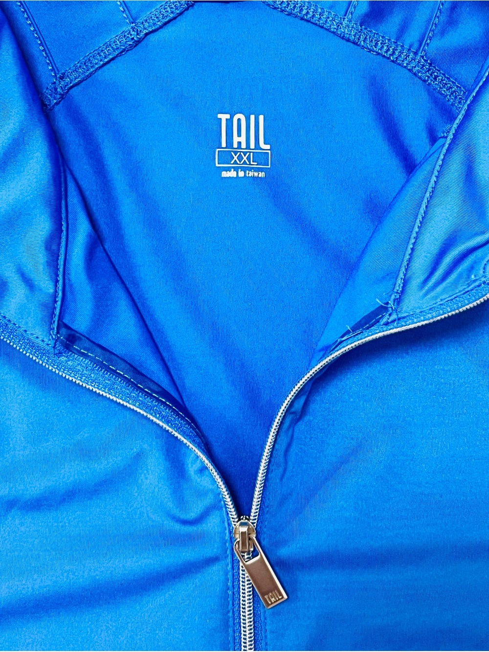 NWOT Tail Activewear Ladies Bright Blue Zip-Front Golf Tank